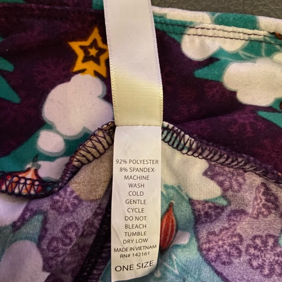 LuLaRoe leggings with holiday tree design - Picture 6 of 6